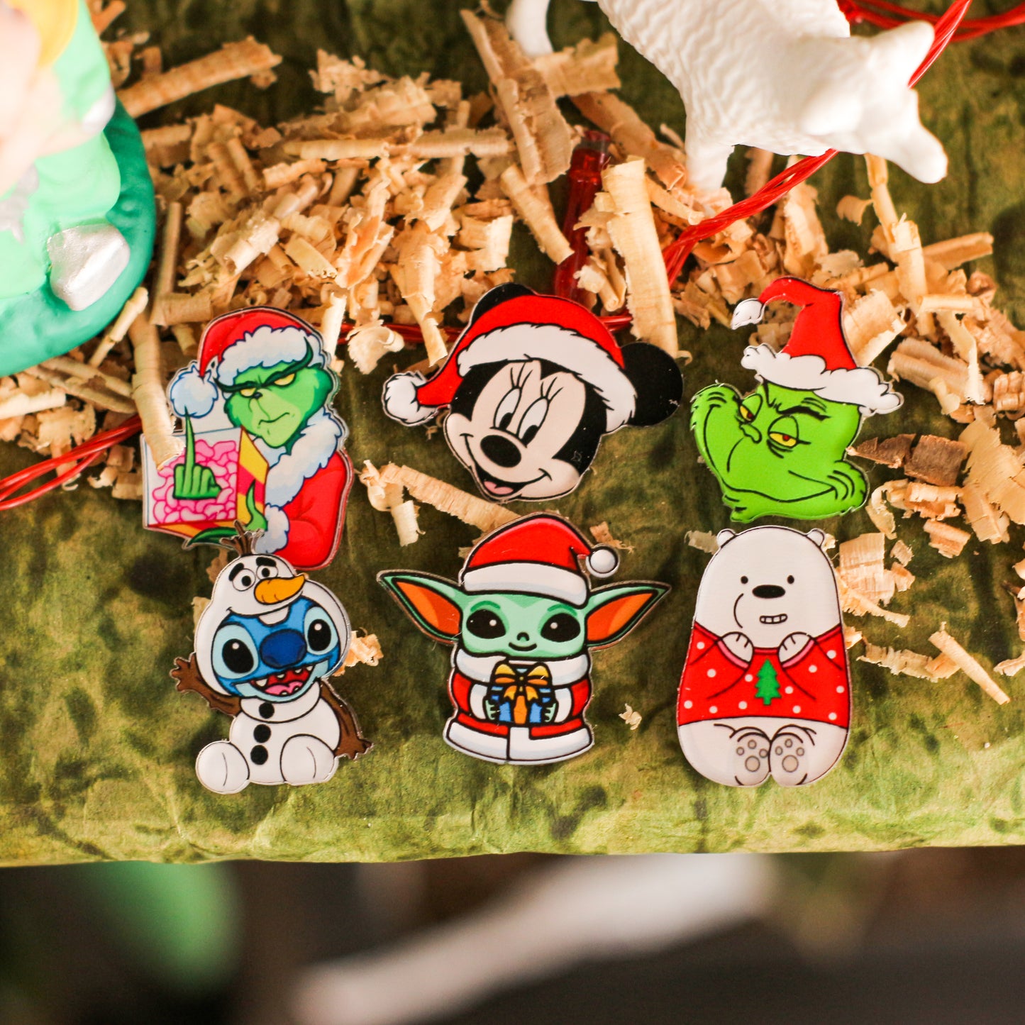 Colección pines Navidad x 6 Und